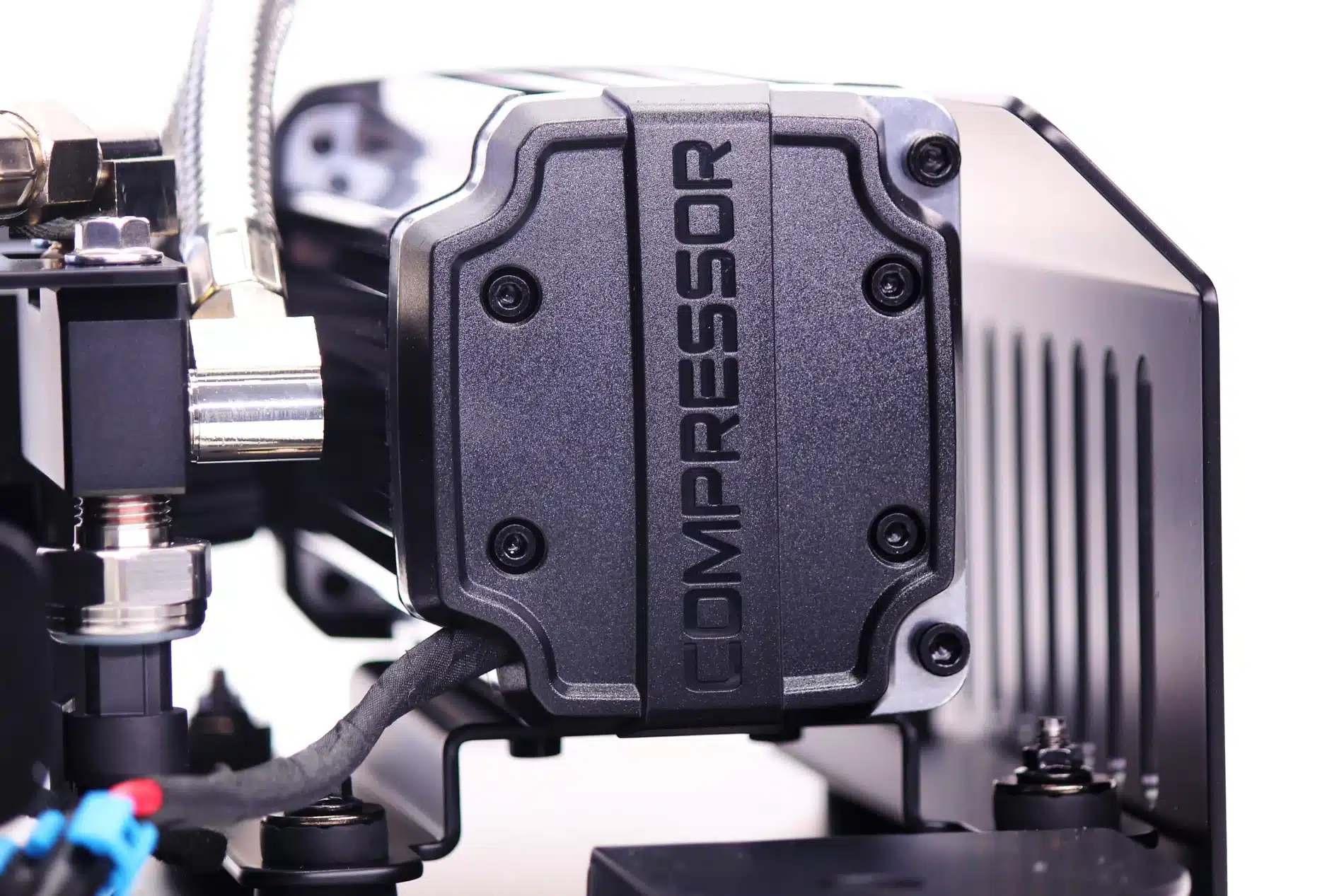 NSV LandCruiser 70 Single Cab Smart Compressor (2022+)